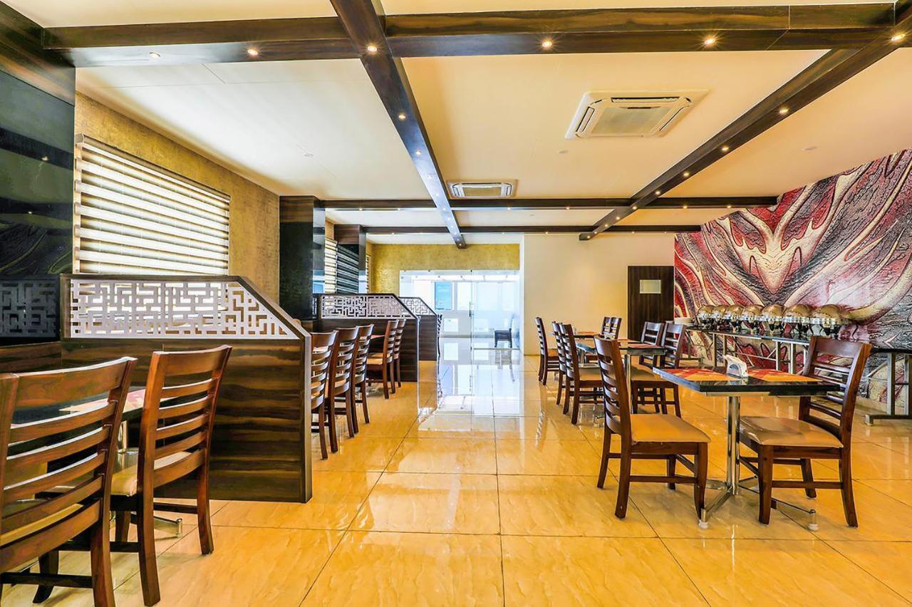 Kvr Capitol Suites Vijayawāda Buitenkant foto